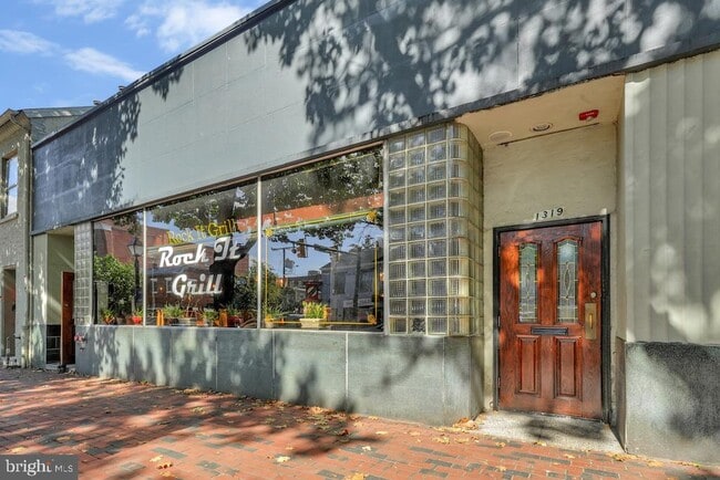 Building Photo - 1407 King St