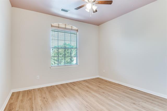 Building Photo - 1008 Leoti Ln