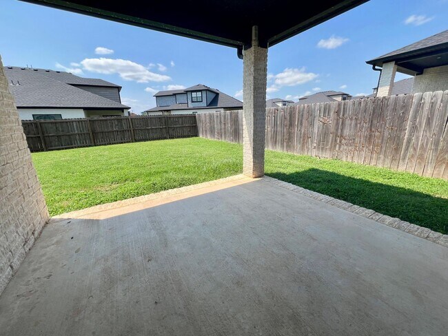 Building Photo - 9916 Landry Dr