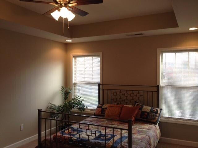 Building Photo - 3204 Sweet Clover Ln