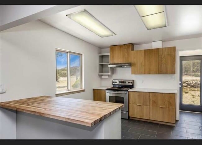 Building Photo - 9147 Lanning Ln