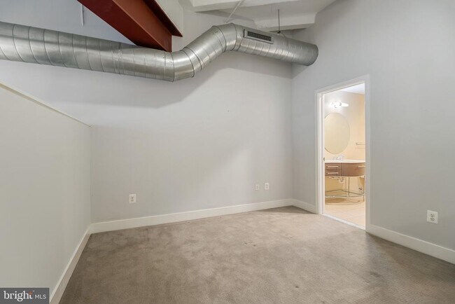 Building Photo - 1701 Kalorama Rd NW