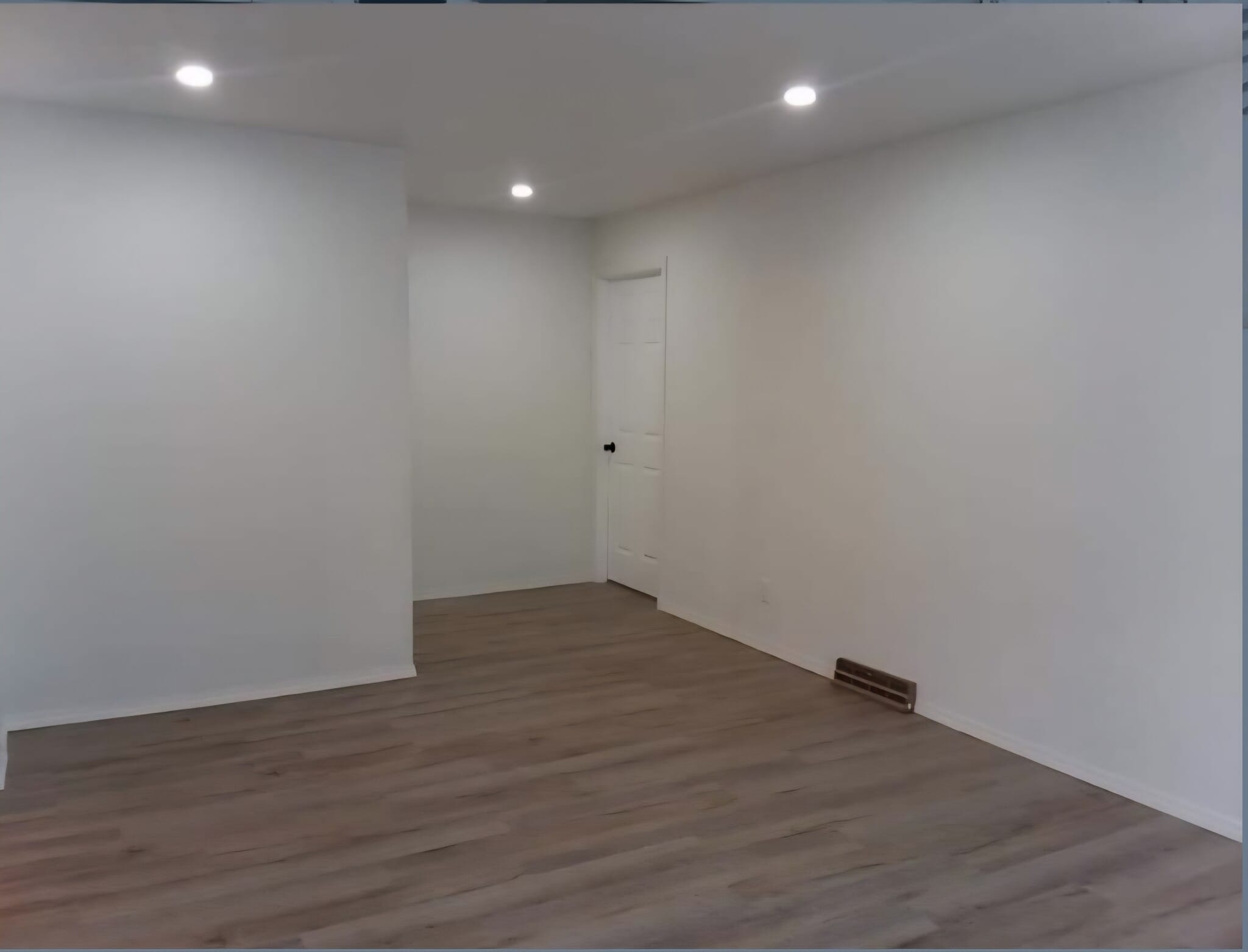 Building Photo - 912 3rd St SW