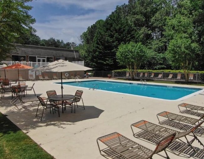 Building Photo - 707 Franklin Gateway SE