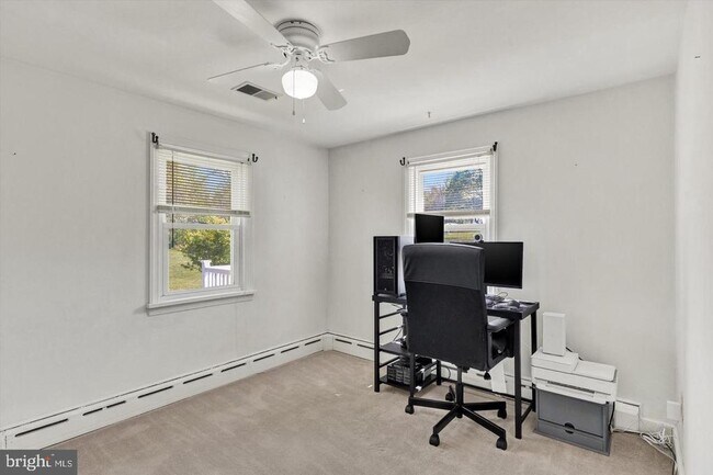 Building Photo - 1217 Caln Meetinghouse Rd