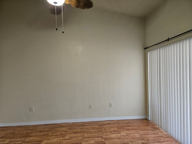 Building Photo - $200 off first months rent!