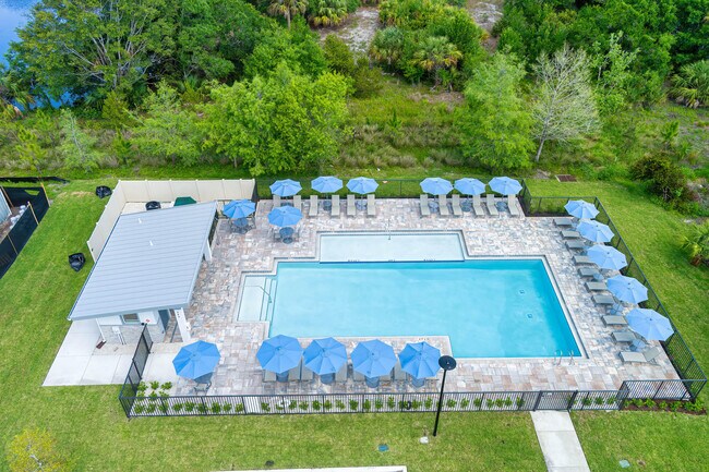 Building Photo - 7648 SW Lucy Ln