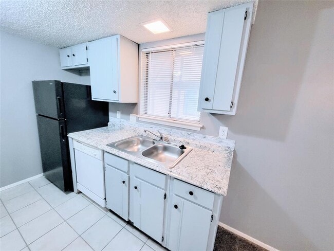 Building Photo - 3429 Willowrun Dr