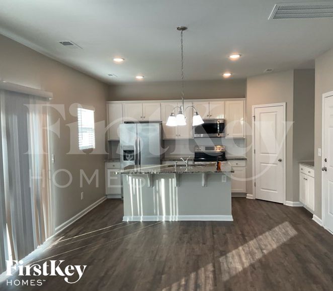 Building Photo - 5510 Cobblestone Glen Dr