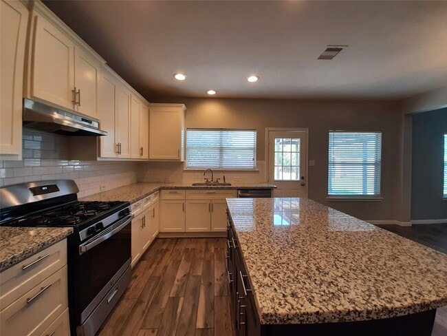 Building Photo - 20526 Rustic Rail Ct