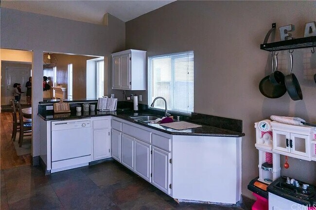 Building Photo - 11482 Hideaway Ln