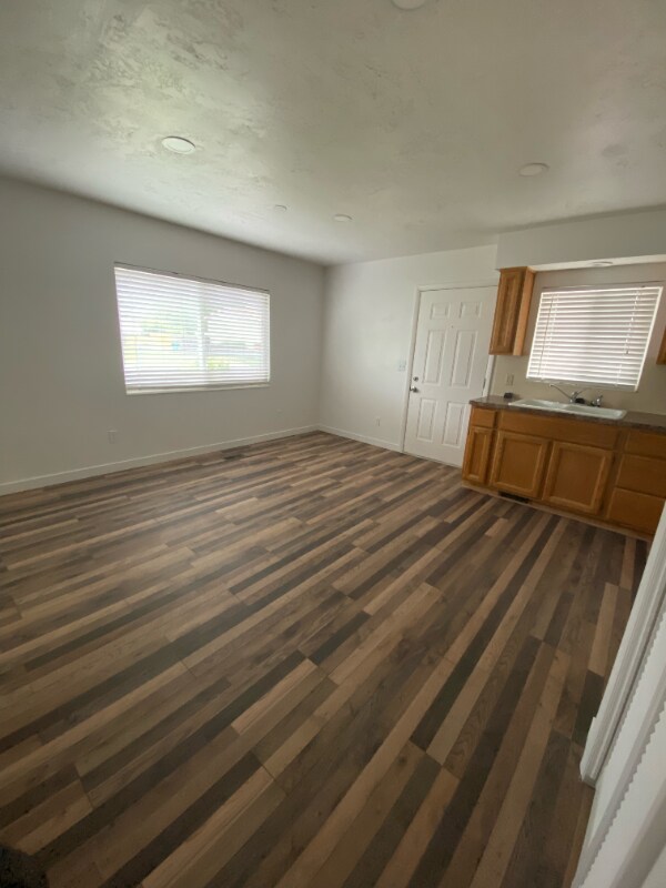 Building Photo - 275 Pennsylvania Dr