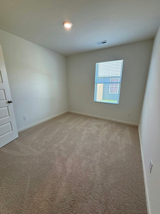 Building Photo - 235 Pine Ridge Drive