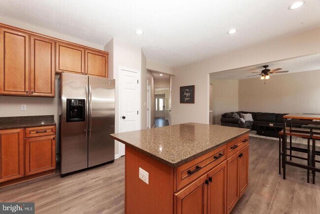 Building Photo - 1011 Martin Dr