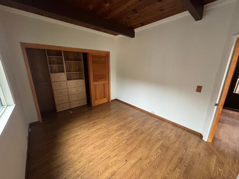 Building Photo - 149 Sierra Point Rd