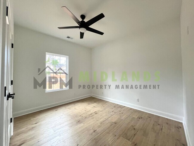 Building Photo - 1510 Noble Ave