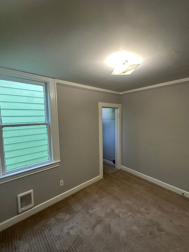 Building Photo - 1379-1383 24th Avenue