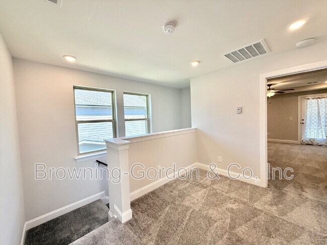 Building Photo - 3648 Four Leaf Wy