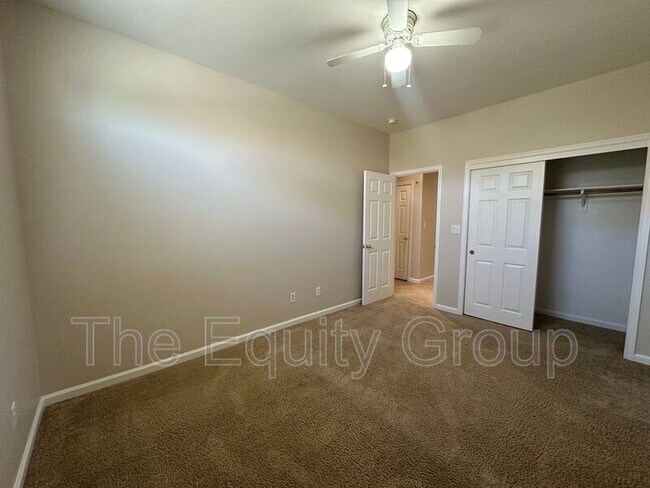 Building Photo - 4911 W Elkhorn Ave
