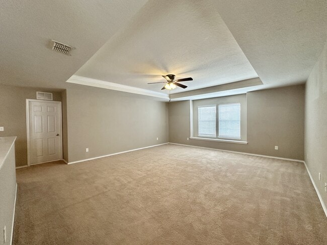Building Photo - 14023 Laurel Br