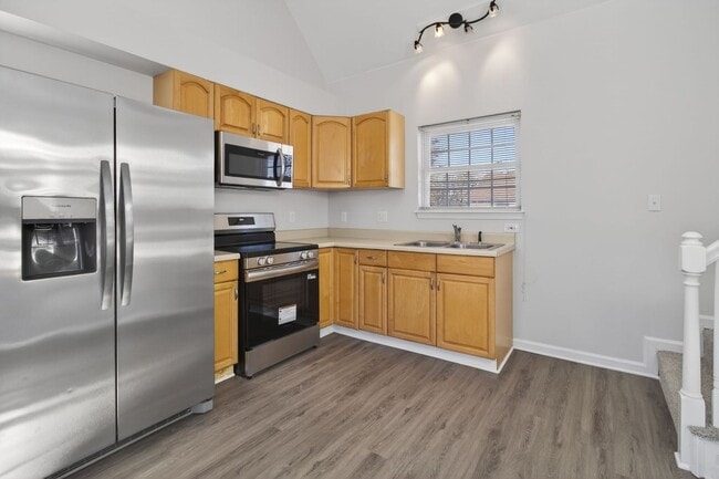 Building Photo - 1606 Parks Ave