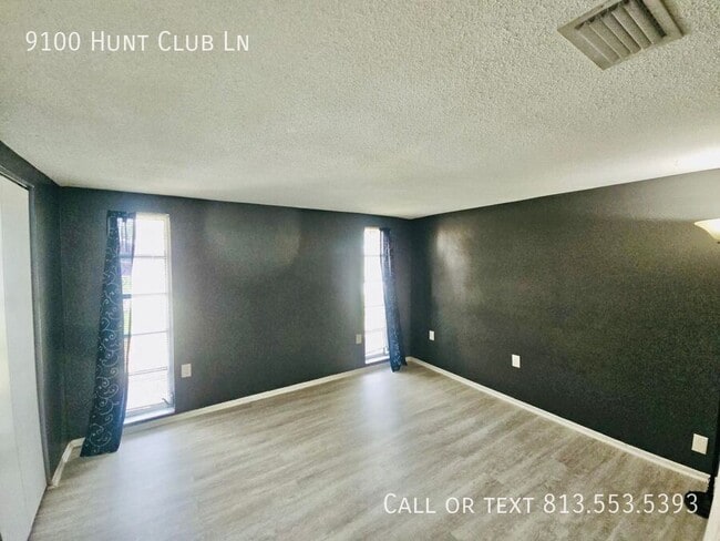 Building Photo - 9100 Hunt Club Ln