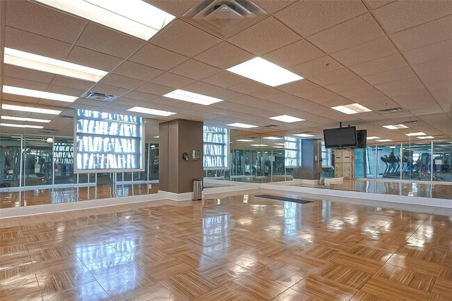 Building Photo - 5925 Almeda Rd