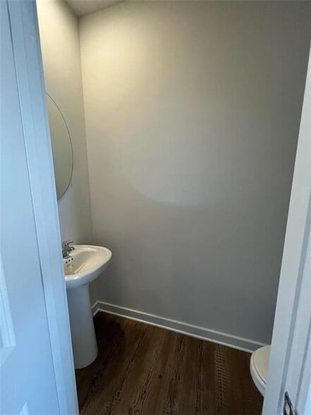 Building Photo - 62 Founders Dr