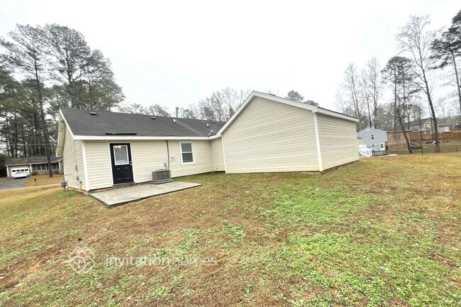 Building Photo - 67 Jeanette St