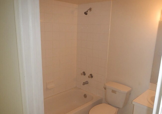 Building Photo - 2421 NW 56th Ave