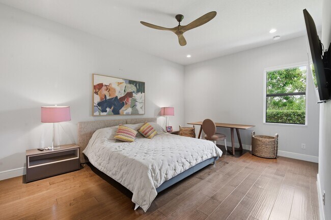 Building Photo - 17101 Magnolia Estates Dr