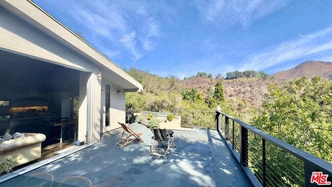 Building Photo - 19562 Cave Way