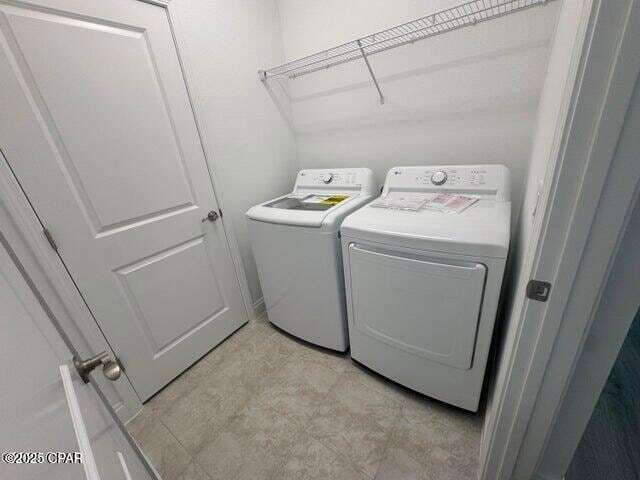 Building Photo - 8912 Parrot Pl