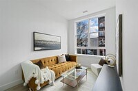 Building Photo - 491 Broadway