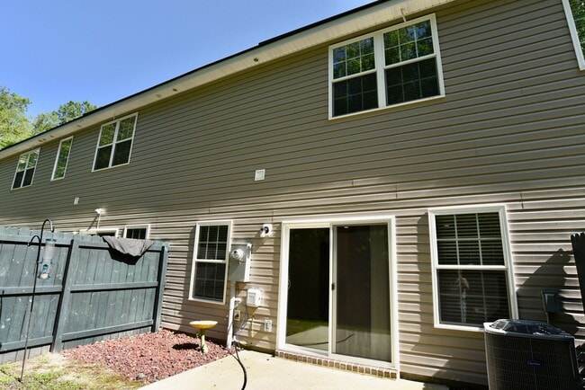 Building Photo - 411 Ferguson Ln