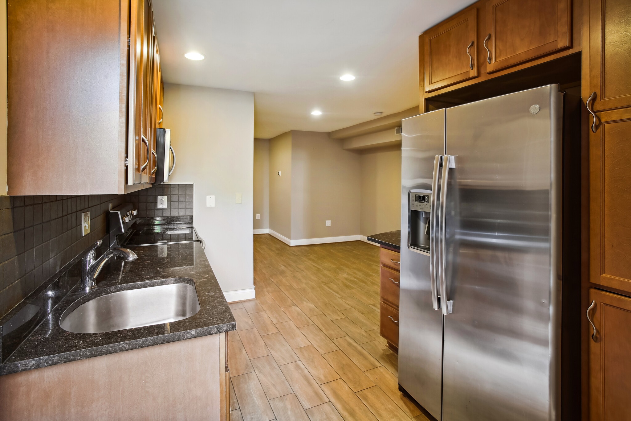 Kitchen - 76 R St NW