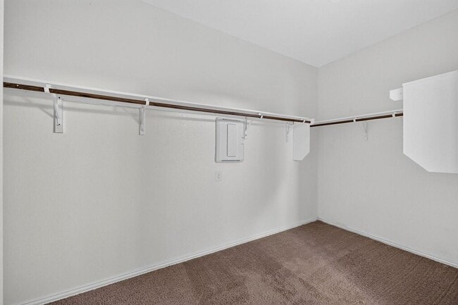 Building Photo - 7305 Fossell Ranch Rd