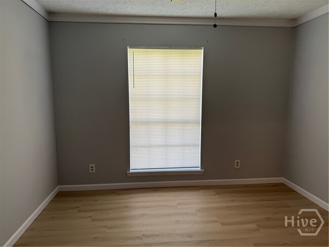 Building Photo - 10520 Sugarbush Rd