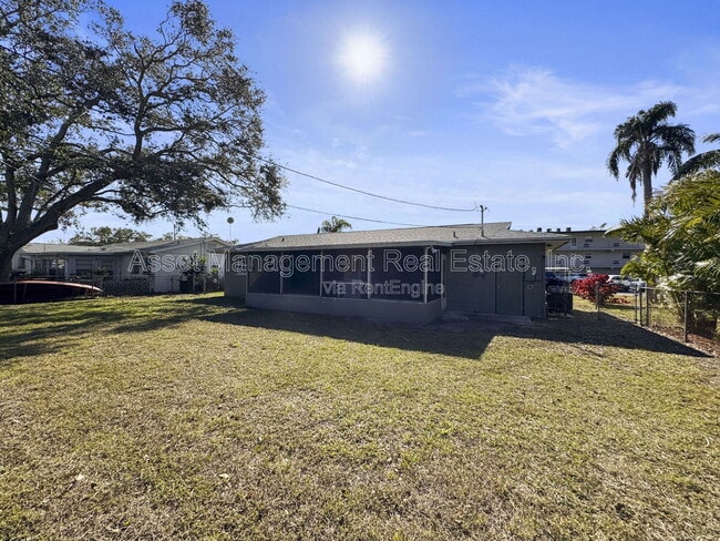 Building Photo - 9893 47th Ave N