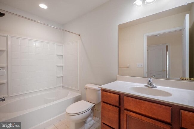 Building Photo - 4165 Bunker Hill Dr S