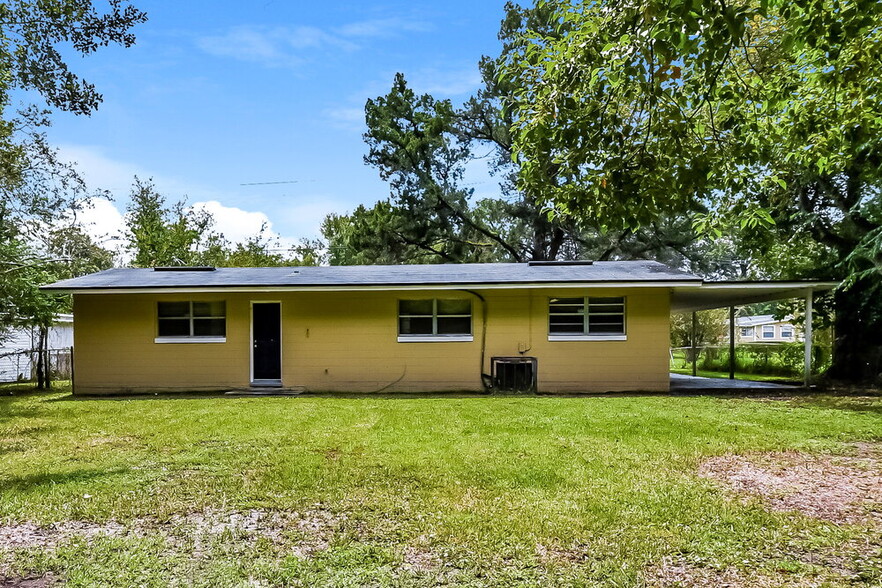 Building Photo - 6725 Cinderella Rd