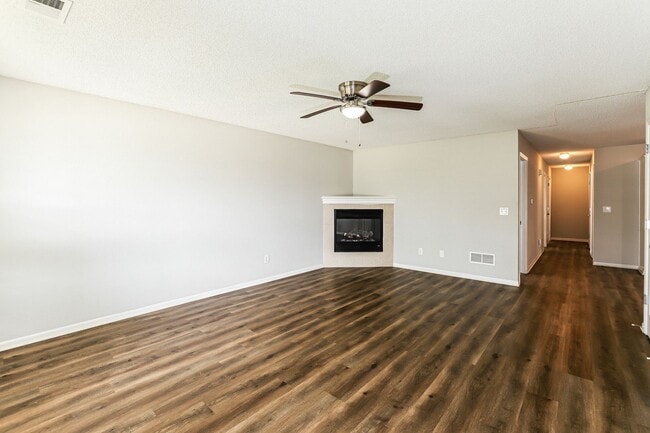 Building Photo - 3 BR/2BA | Newly Renovated Single Family Home | 1-Car Garage Parking | Great backyard!