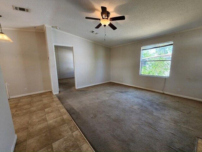 Building Photo - 19237 Cedar Crest Ct