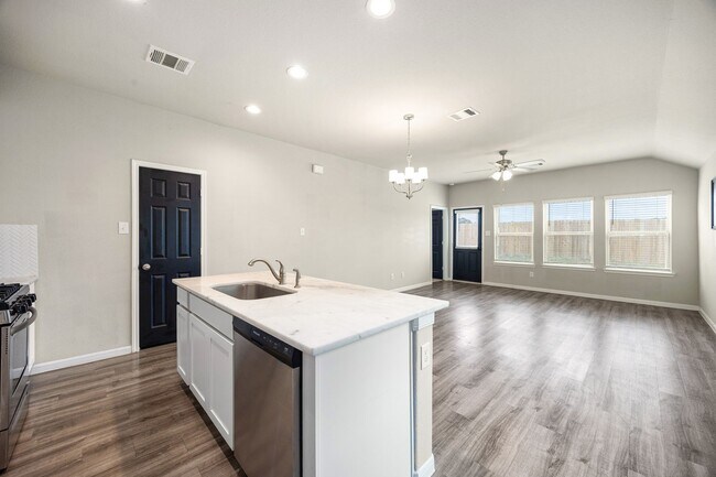 Building Photo - 22630 Rosebush Hl Rd