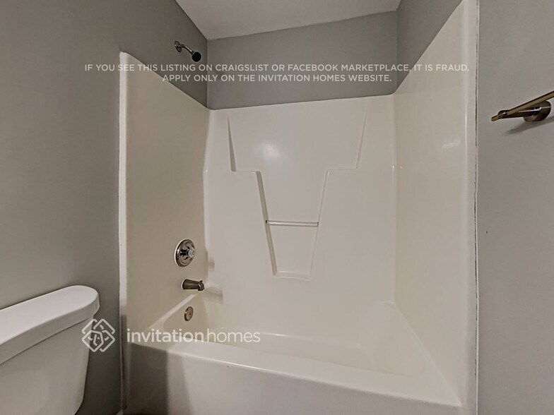 Building Photo - 15160 Leslie Brooke Rd