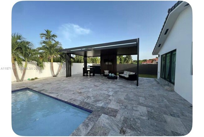 Building Photo - 6201 SW 107th Ave