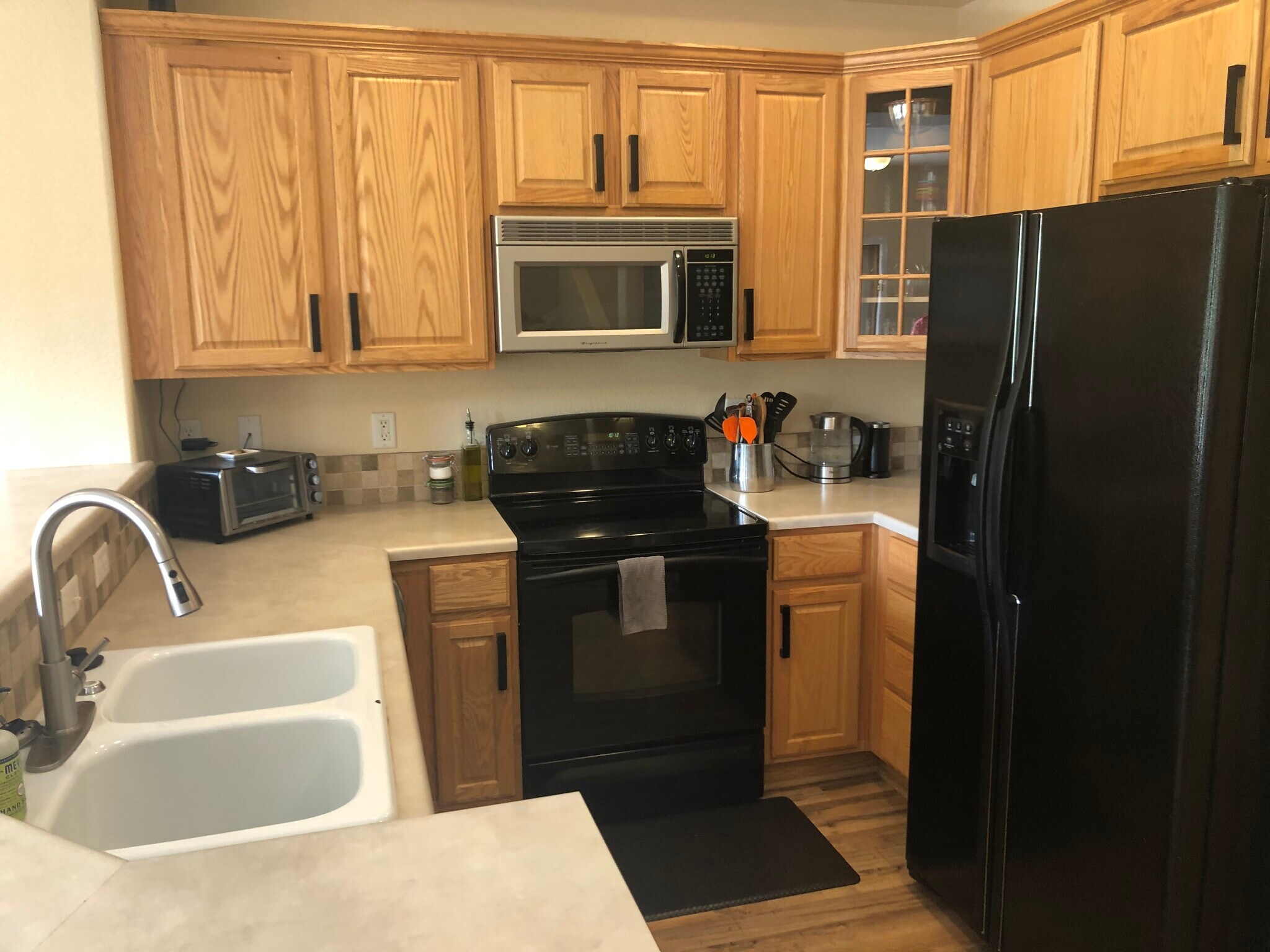 Mail Level - 10441 Truckee St