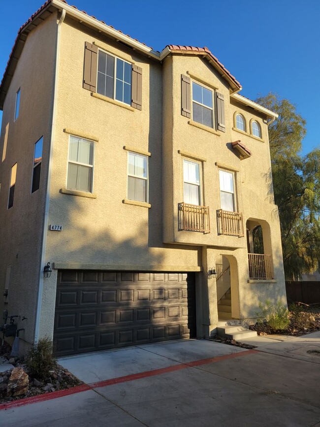 Primary Photo - Stunning 3-story corner home in the NW 3 b...