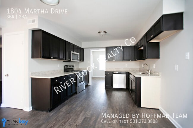 Building Photo - 1804 Martha Dr