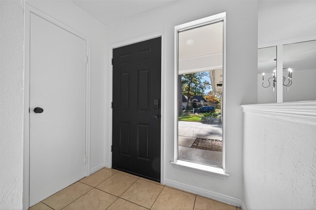 Building Photo - 2603 Shady Bayou Ln